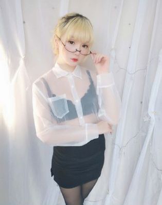 凯莎雪乳轻颤娇羞流白浆